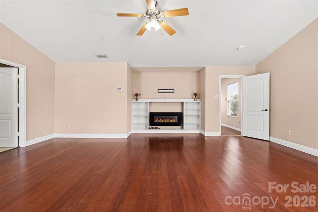 3425 Pikes Peak Drive, Gastonia, NC 28052