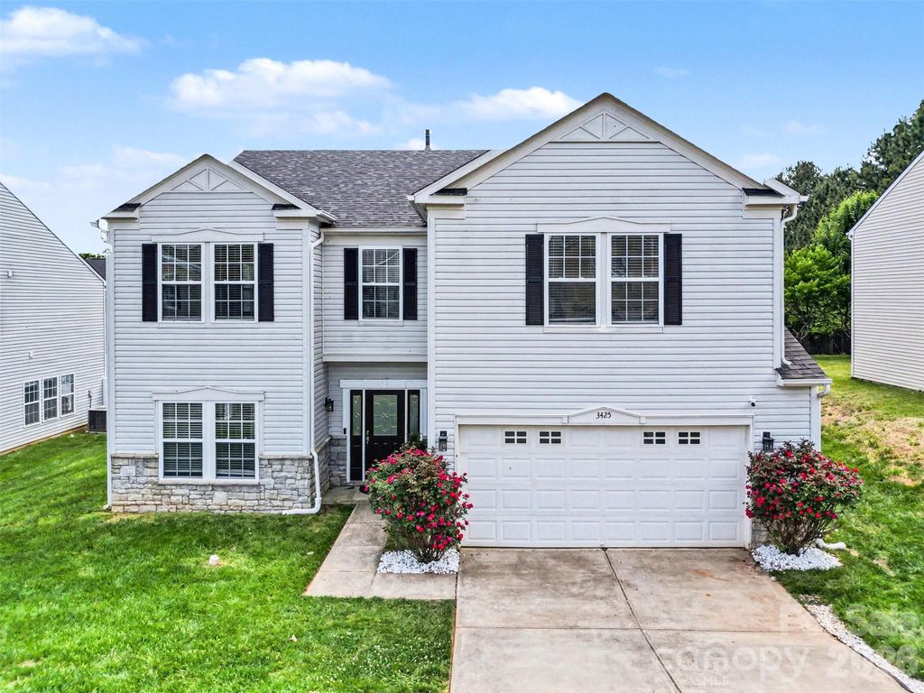 3425 Pikes Peak Drive, Gastonia, NC 28052