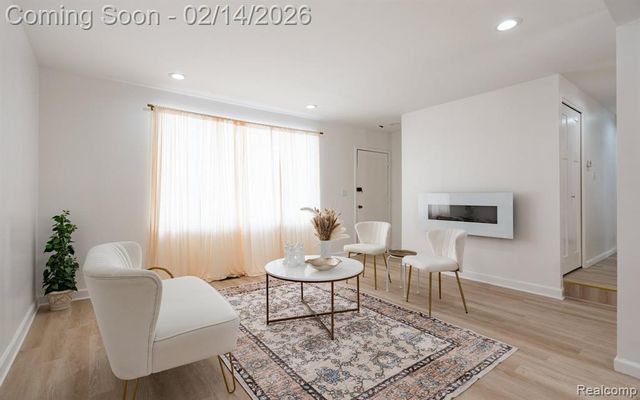 43201 Penny Drive, Sterling Heights, MI 48314