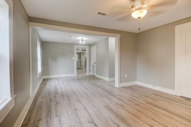 140 N Commerce Street, Slocomb, AL 36375