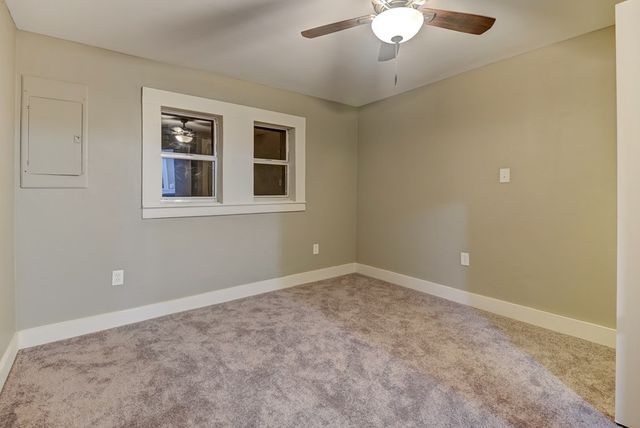 140 N Commerce Street, Slocomb, AL 36375