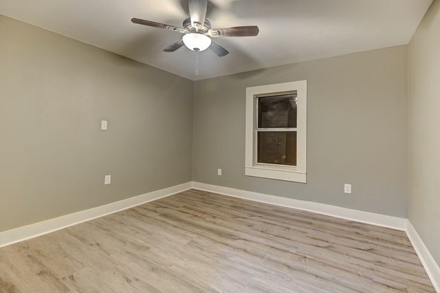 140 N Commerce Street, Slocomb, AL 36375