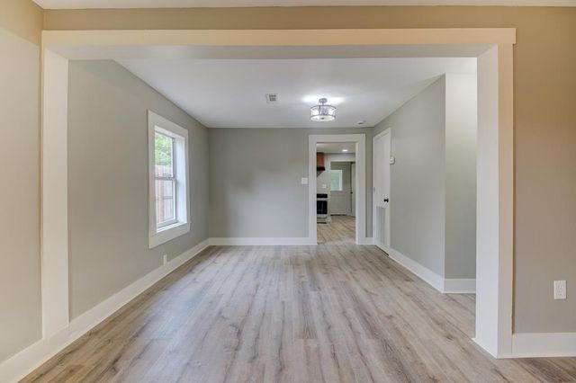 140 N Commerce Street, Slocomb, AL 36375