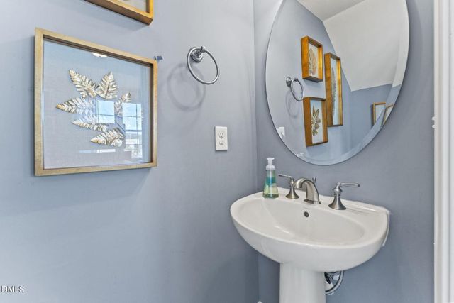 10559 Pleasant Branch Drive Unit 101, Raleigh, NC 27614