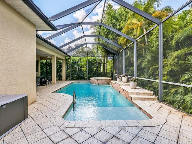 4221 Hampton LN, Naples, FL 34119
