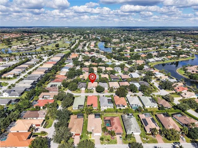 4221 Hampton LN, Naples, FL 34119