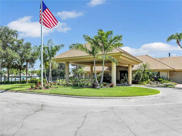 4221 Hampton LN, Naples, FL 34119