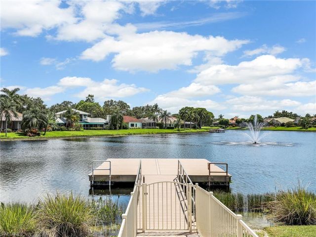 4221 Hampton LN, Naples, FL 34119