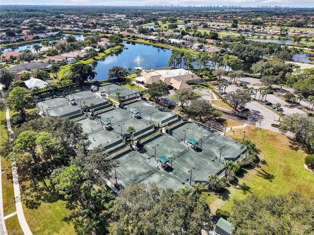4221 Hampton LN, Naples, FL 34119