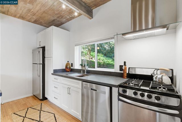 3382 Dwight Way, Berkeley, CA 94704