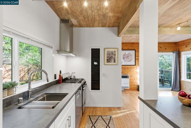3382 Dwight Way, Berkeley, CA 94704