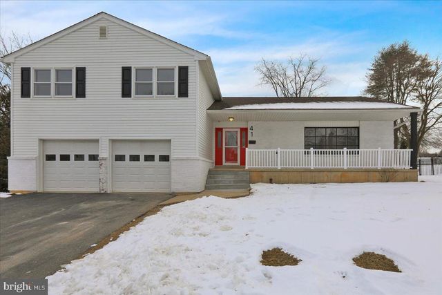 41 DORCHESTER DR, Reading, PA 19610