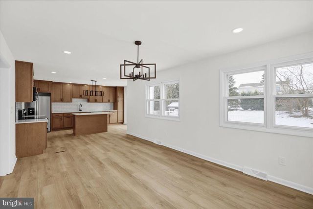 41 DORCHESTER DR, Reading, PA 19610