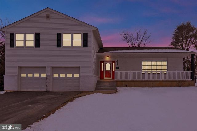 41 DORCHESTER DR, Reading, PA 19610