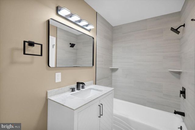 41 DORCHESTER DR, Reading, PA 19610