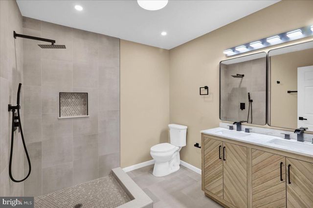 41 DORCHESTER DR, Reading, PA 19610