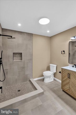 41 DORCHESTER DR, Reading, PA 19610