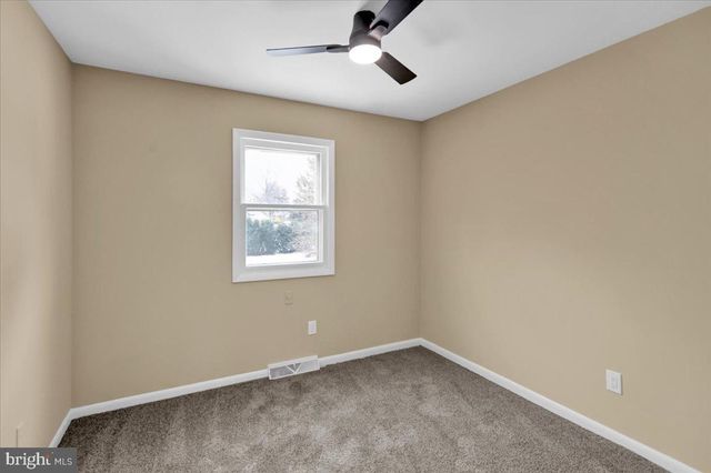 41 DORCHESTER DR, Reading, PA 19610