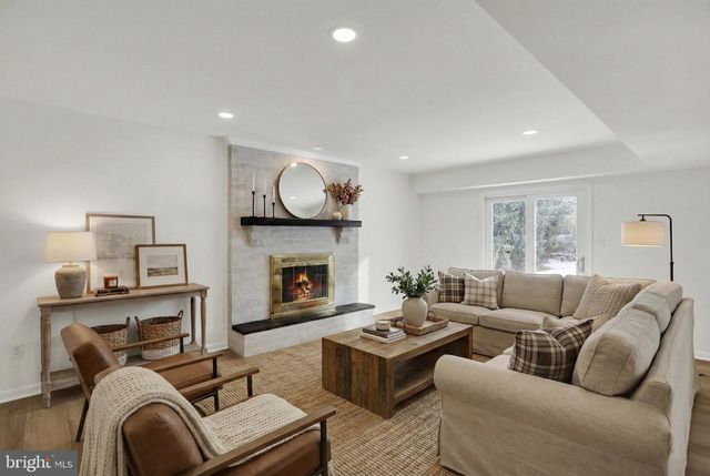 41 DORCHESTER DR, Reading, PA 19610