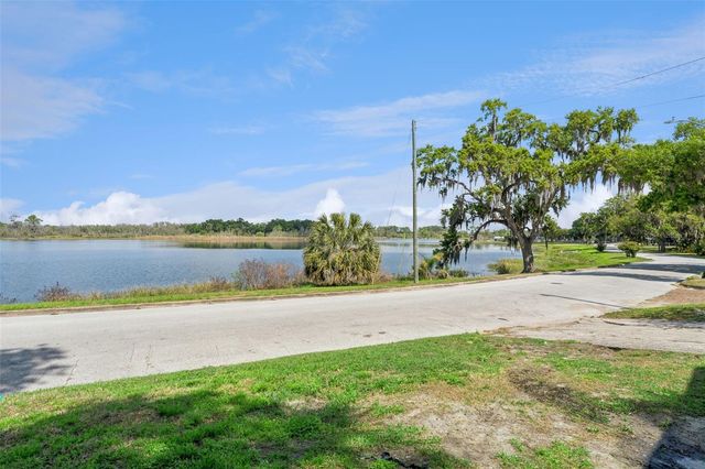 806 S MAIN AVENUE, Groveland, FL 34736