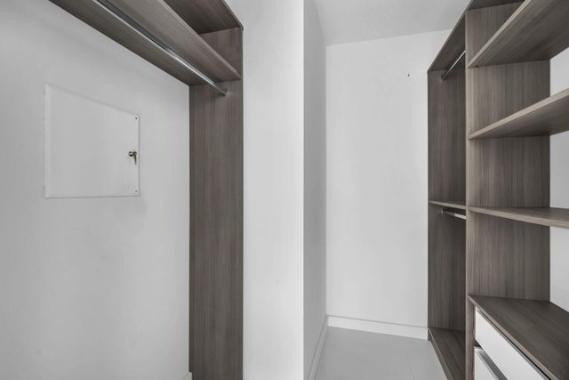 851 NE 1ST Avenue 1002, Miami, FL 33132