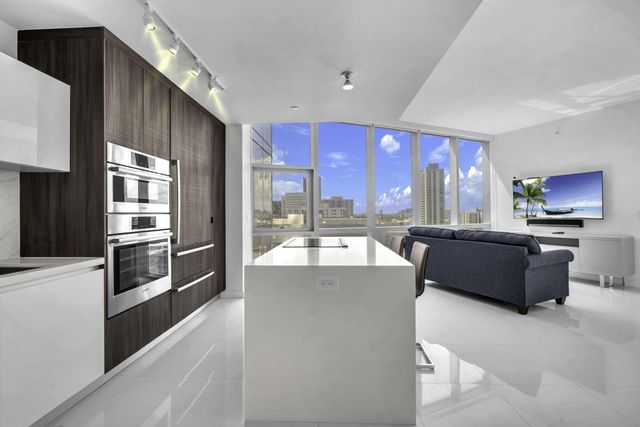 851 NE 1ST Avenue 1002, Miami, FL 33132