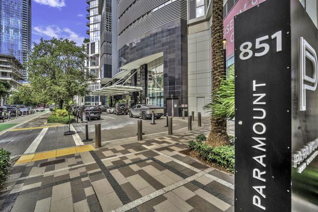 851 NE 1ST Avenue 1002, Miami, FL 33132