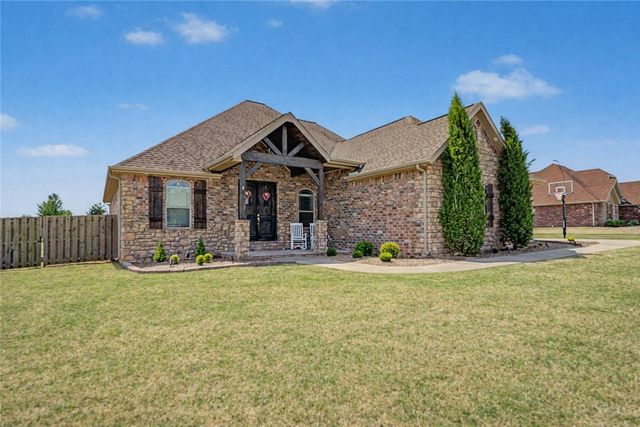 401 Eagle Ridge Drive, Farmington, AR 72730