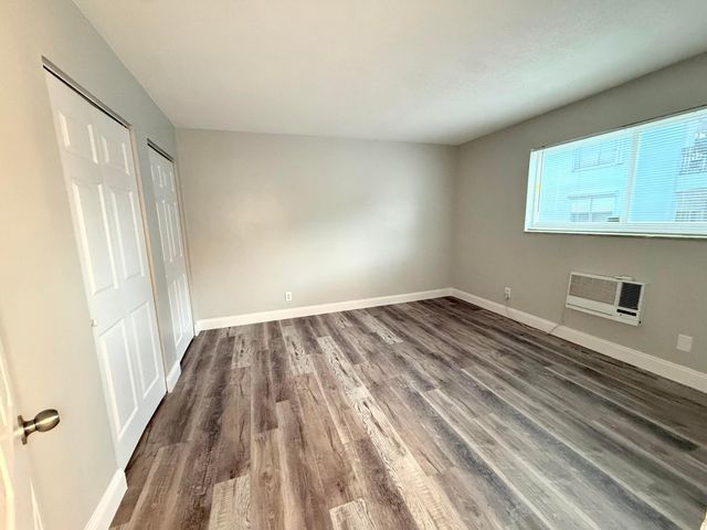 3500 HARRISON Street 7, Hollywood, FL 33021