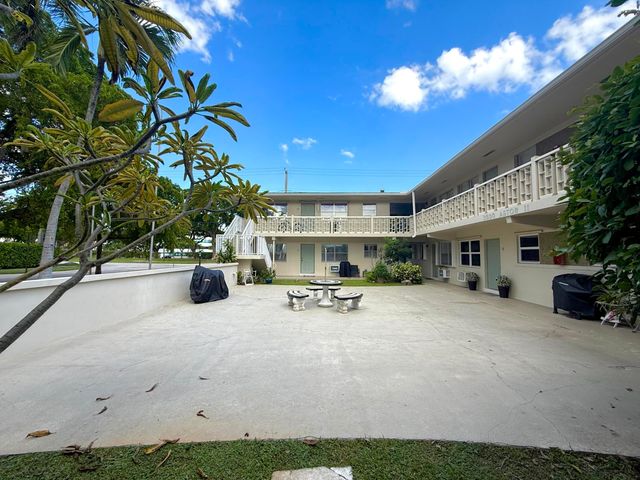 3500 HARRISON Street 7, Hollywood, FL 33021