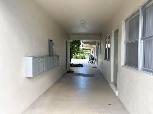 3500 HARRISON Street 7, Hollywood, FL 33021