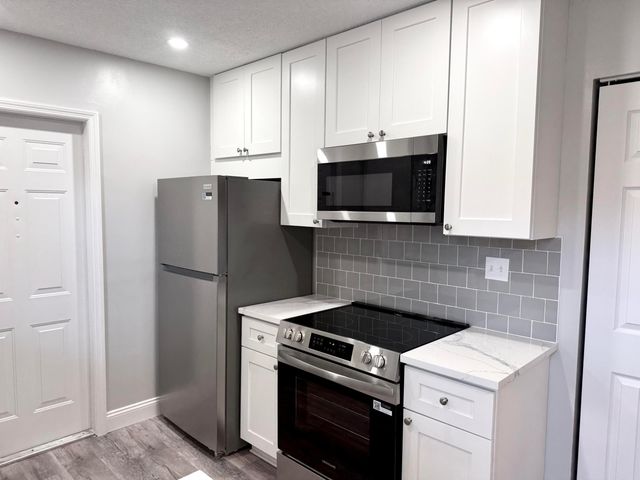 3500 HARRISON Street 7, Hollywood, FL 33021