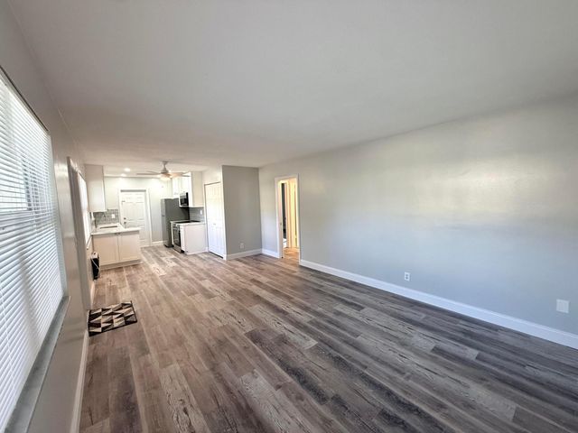 3500 HARRISON Street 7, Hollywood, FL 33021