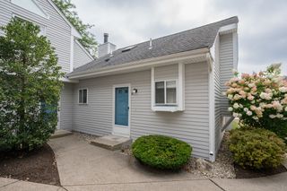 211 Lake St 50, Weymouth, MA 02189