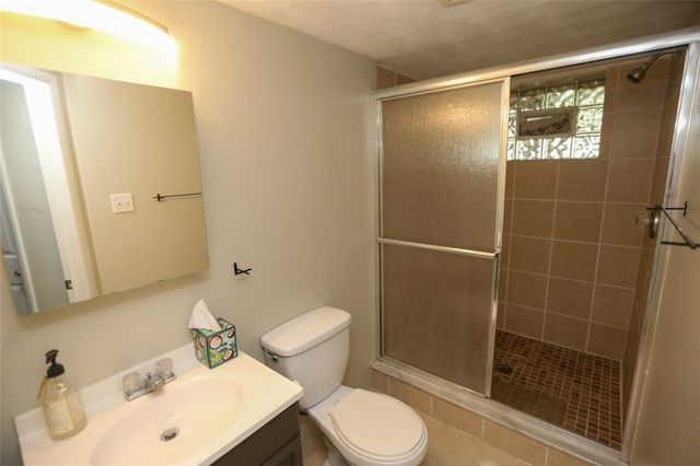 304 Millport Rd, West Mifflin, PA 15122