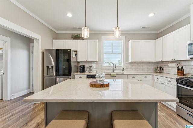 215 EASONVILLE PARK DRIVE, Cropwell, AL 35054