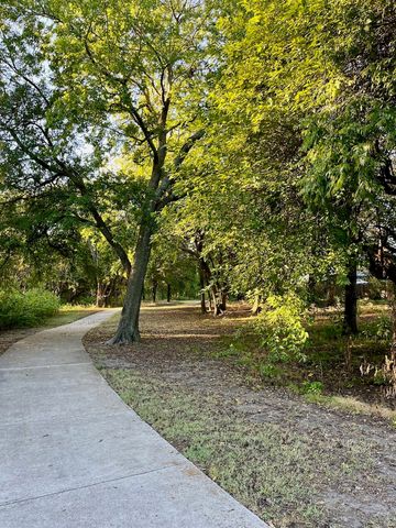 127 Woodcreek Drive, Rockwall, TX 75032
