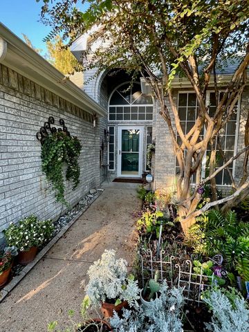127 Woodcreek Drive, Rockwall, TX 75032