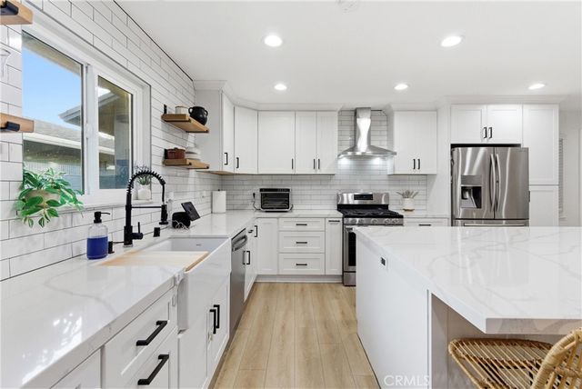 1806 W Saint Andrew, Santa Ana, CA 92704
