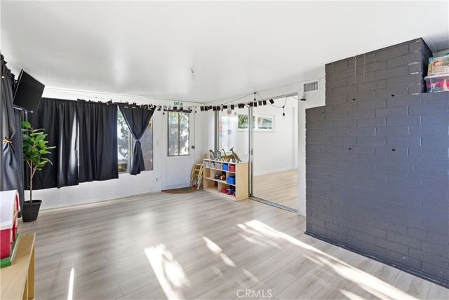 1806 W Saint Andrew, Santa Ana, CA 92704