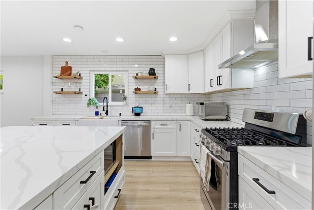 1806 W Saint Andrew, Santa Ana, CA 92704
