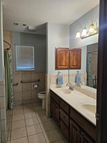 117 Meadows Lane, Shawnee, OK 74804