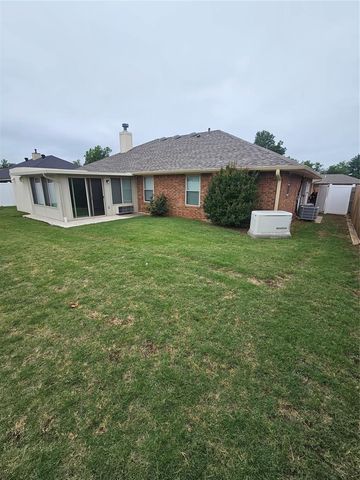 117 Meadows Lane, Shawnee, OK 74804