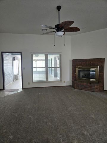 117 Meadows Lane, Shawnee, OK 74804