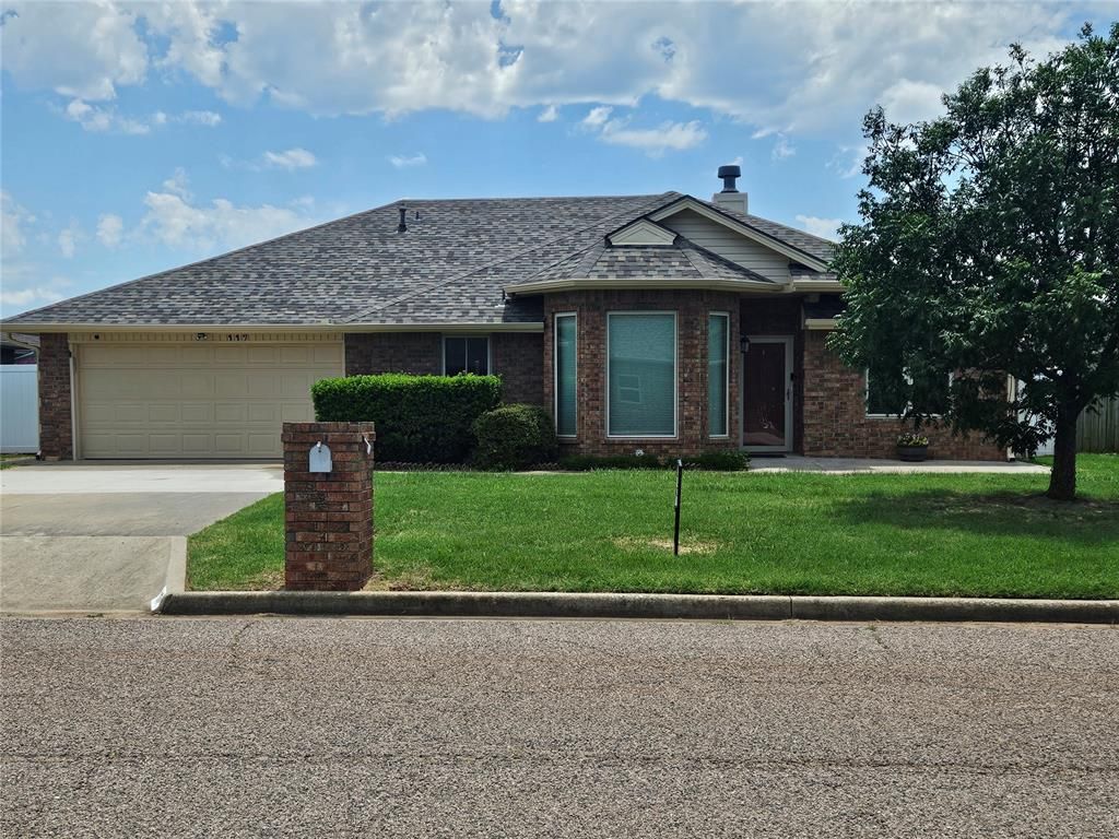 117 Meadows Lane, Shawnee, OK 74804