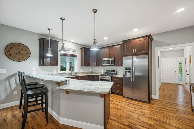 45 Varney Street, Manchester, NH 03102