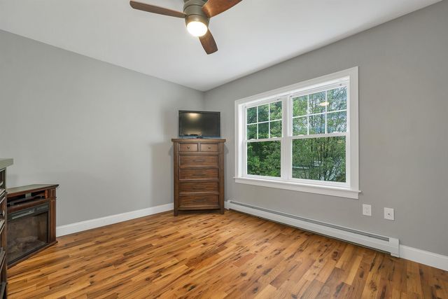45 Varney Street, Manchester, NH 03102