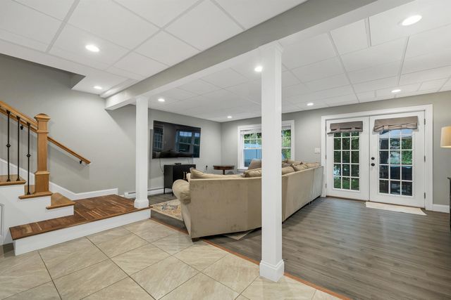 45 Varney Street, Manchester, NH 03102