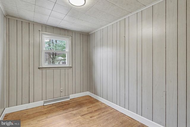 1305 BREMER RD, Dover, PA 17315