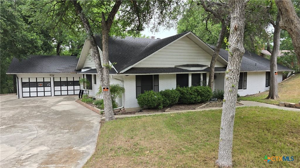 4002 El Capitan Drive, Temple, TX 76502